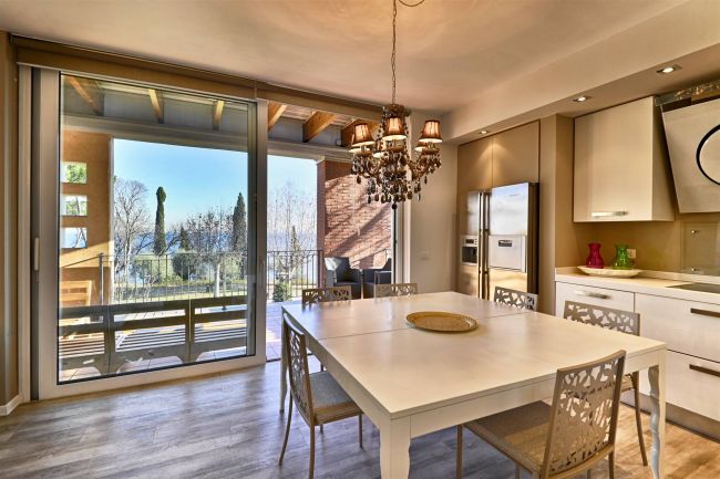 Moderno appartamento in residence esclusivo