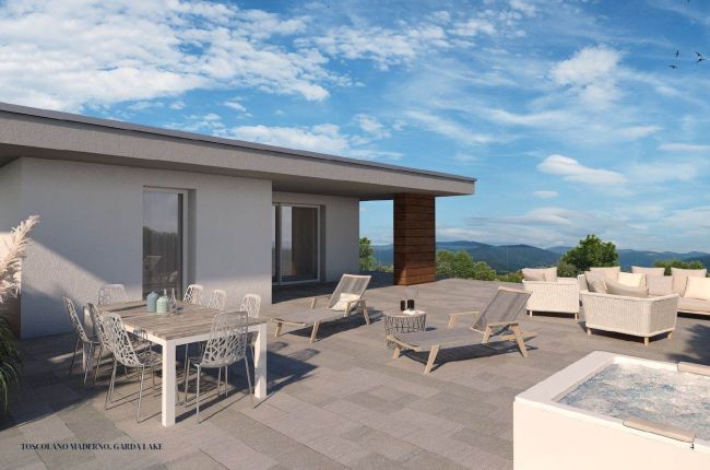 Nuovo e prestigioso attico