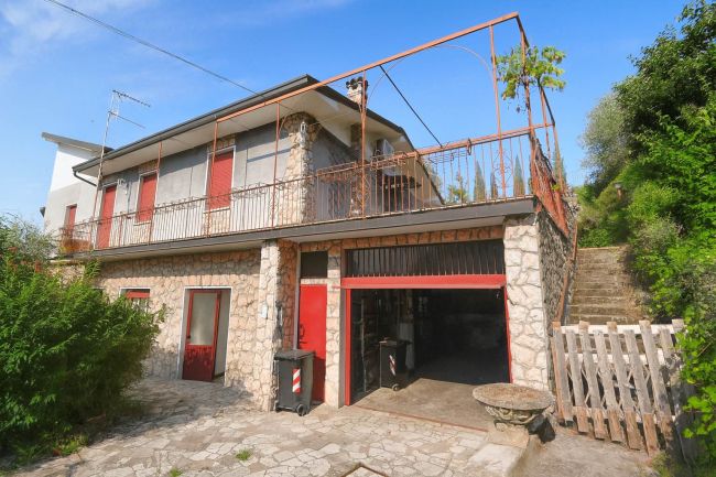 Villa singola da ristrutturare nel centro di Salò – Lago di Garda