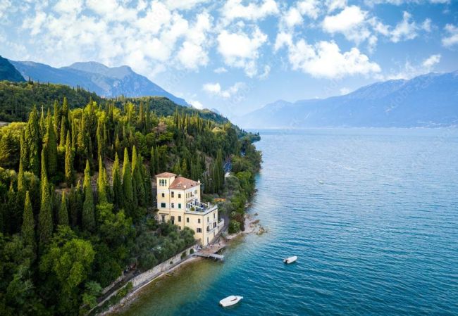 Appartamento direttamente a lago