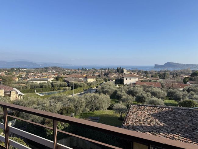 Villa singola con favolosa vista lago