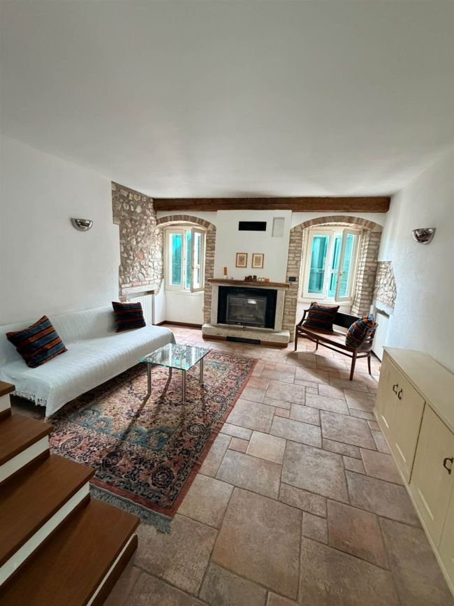 House for Rent in the Centre of San Felice del Benaco
