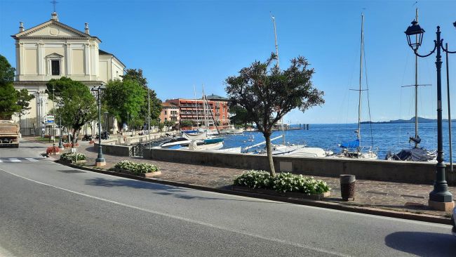 Grande appartamento a due passi dal lungolago di Maderno.